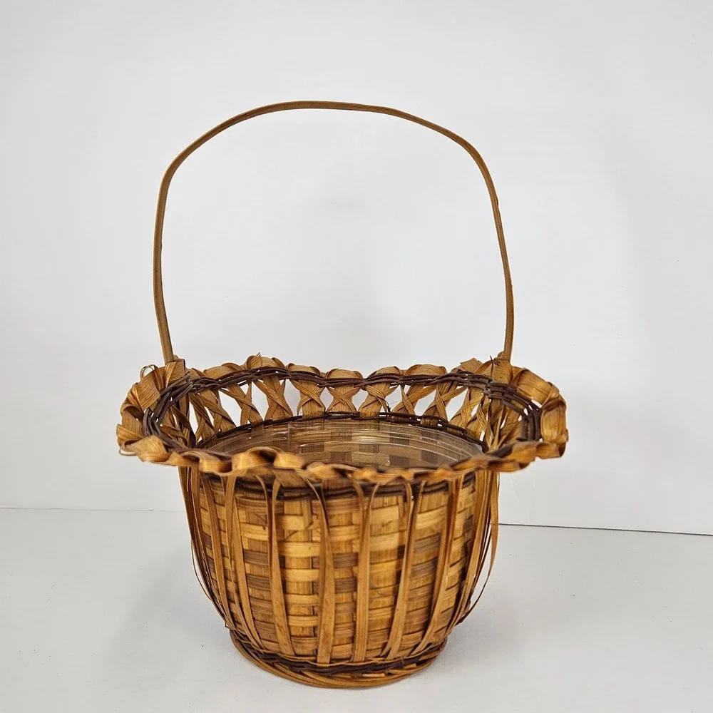 Vintage FTD Plant Ruffle Edge Wicker Basket with Handle Decorative Flower Basket